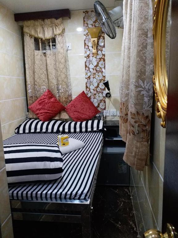 Ranjeet Guest House Hong Kong Exterior photo