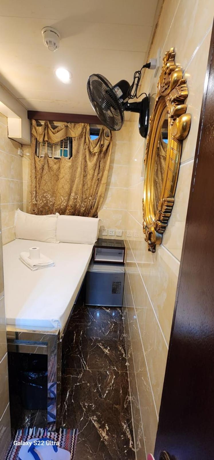 Ranjeet Guest House Hong Kong Exterior photo